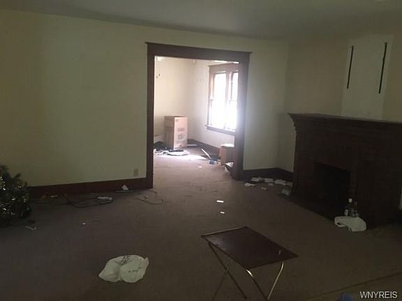 5th image of 446 Lisbon Ave