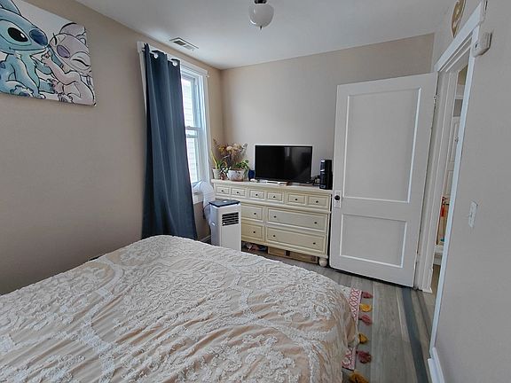 4th image of 1441 N Keating Ave #2