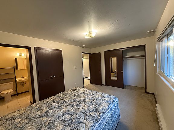5th image of 2600 NE 125th St APT 7