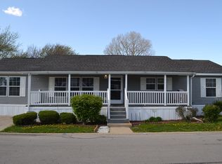 884 Victory Ln, Justice, IL 60458