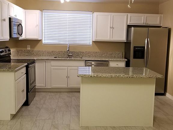 3rd image of 4459 W Earll Dr