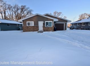 927 Park Ave W, Onalaska, WI 54650