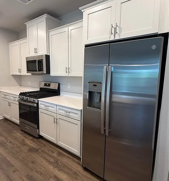 114 Timber Falls Dr — Photo 2