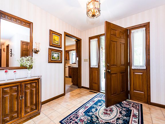 3rd image of 3123 Bluffwood Pl