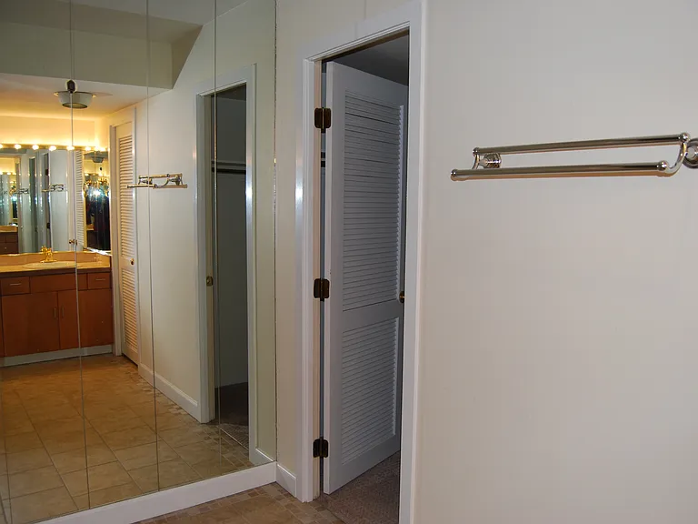 1551 Larimer St #402 — Photo 15