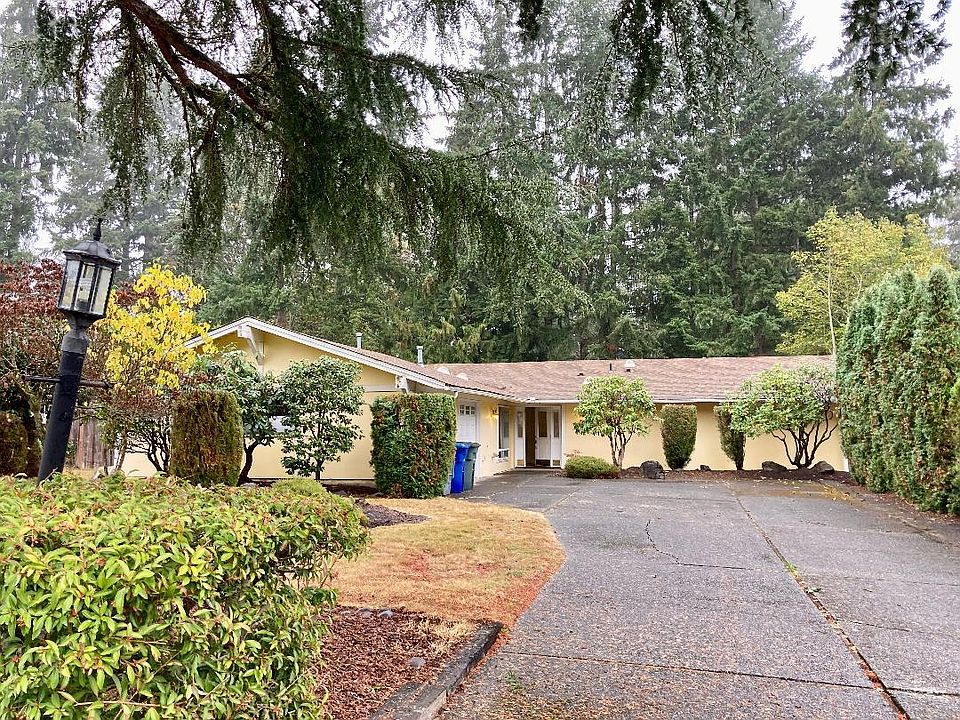 1st image of 1012 179th Pl NE