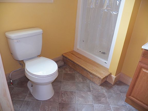 5th image of 589 S James St