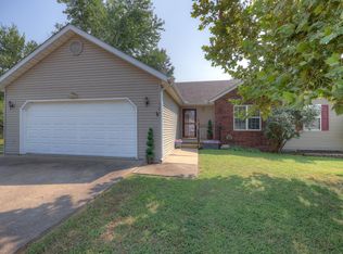 306 W Gault St, Carl Junction, MO 64834