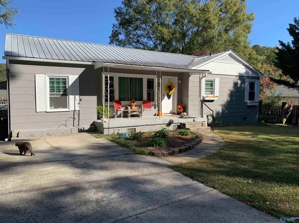 1001 Jordan Ave, Scottsboro, AL 35768