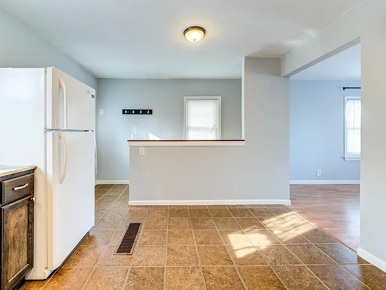 9708 Margo Ann Ln — Photo 11