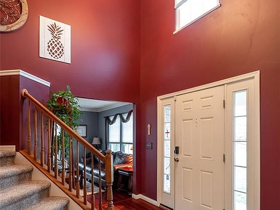 3rd image of 200 Leather Leaf Ln