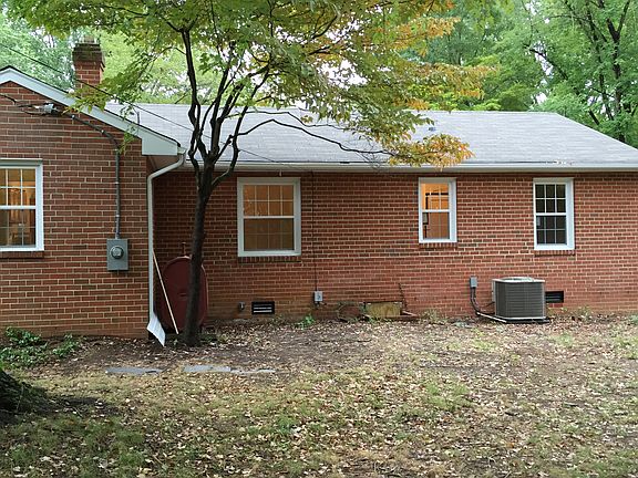 2nd image of 7518 Hawthorne Ave