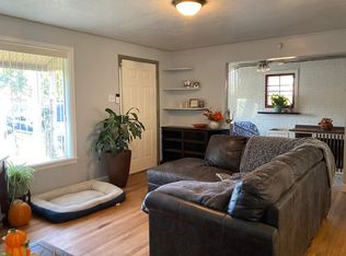 211 Kenwood Dr, Pueblo, CO 81004