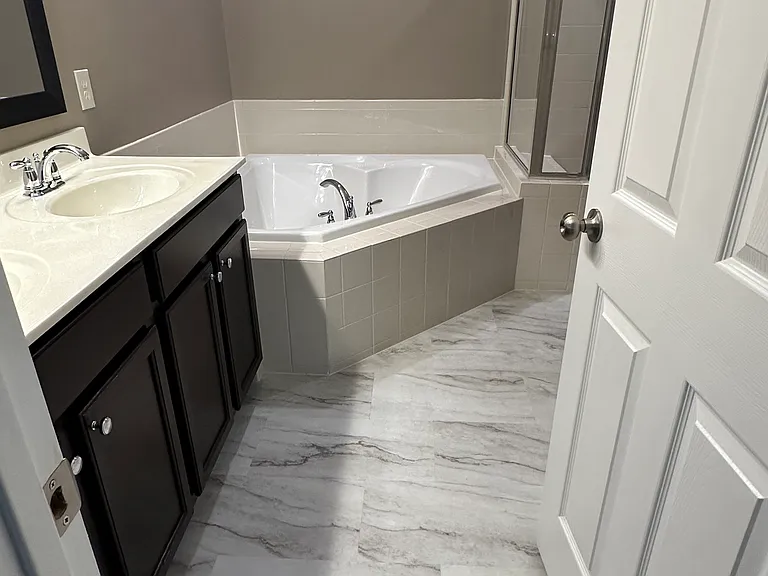 7512 Stoney Run Dr #B — Photo 10