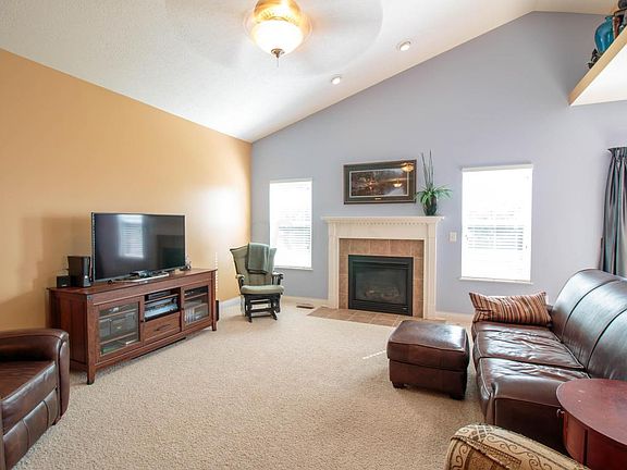 5th image of 709 Brevard Cir