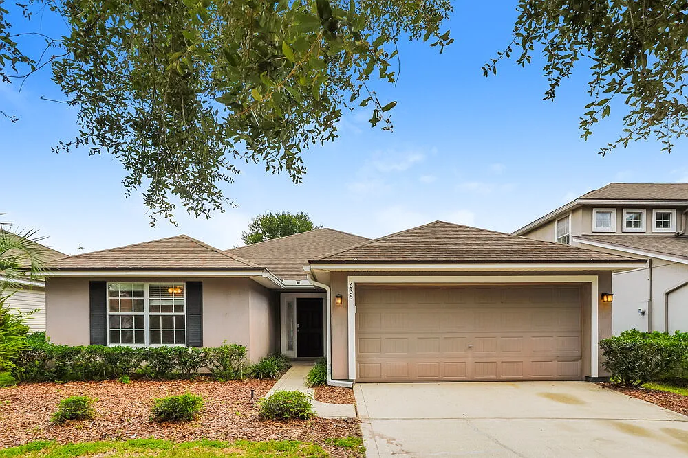 3 bed, 2.0 bath, 1444 sqft, $1,735 — Photo 1