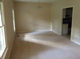 2407 Oakview Dr, New Bern, NC 28562