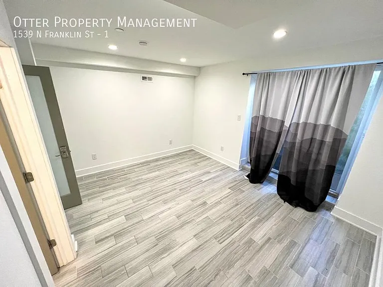 1539 N Franklin St #1 — Photo 17