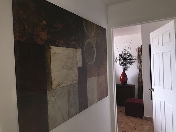 4th image of 1800 Collins Ave APT 17B