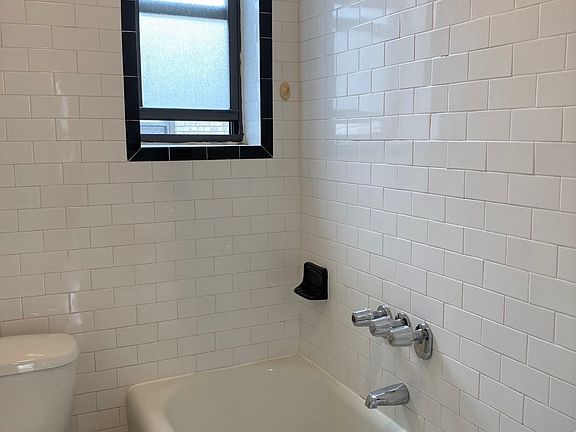 5th image of 855 Ocean Ave #6802