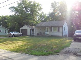 2330 N Graceland Ave, Decatur, IL 62526