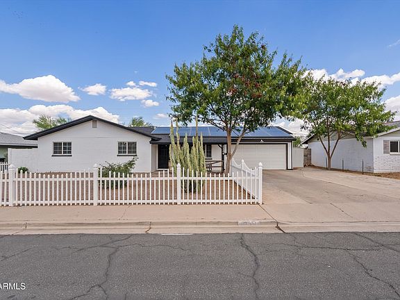 2nd image of 2124 E 3RD Drive
