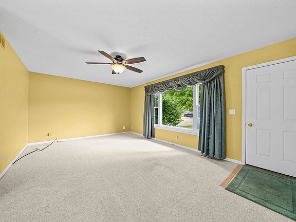 2nd image of 14275 Dorr Rd
