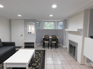 549 4th St SE APT B, Washington, DC 20003