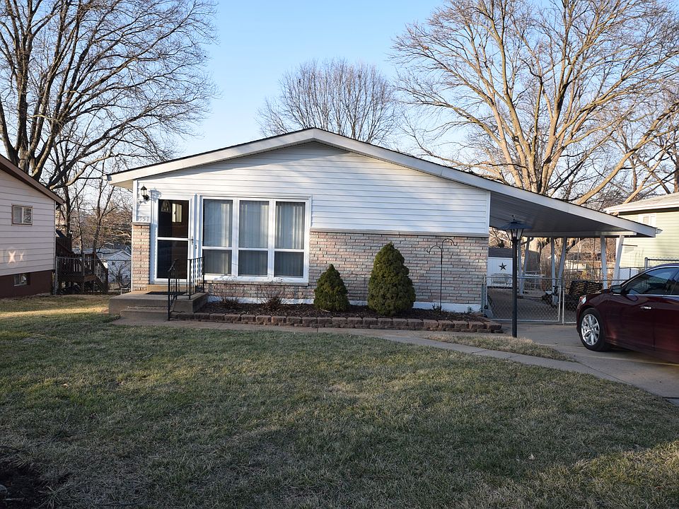 1st image of 551 Aspen Ln
