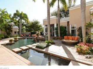 13701 Pondview Cir, Naples, FL 34119