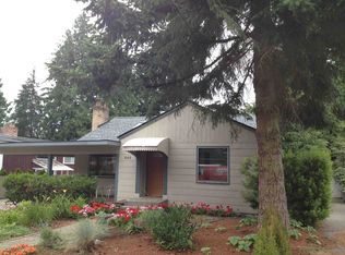 848 NE 102nd St, Seattle, WA 98125