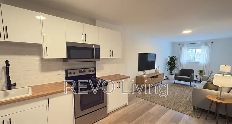 187 Church St #8 — Photo 9