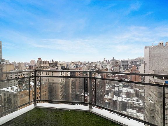 2nd image of 118 E 60th St APT 25E