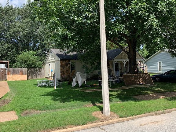 3rd image of 2179 Morning Vista Dr