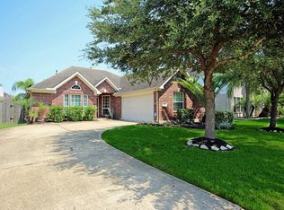 10203 Forest Spring Ln, Pearland, TX 77584
