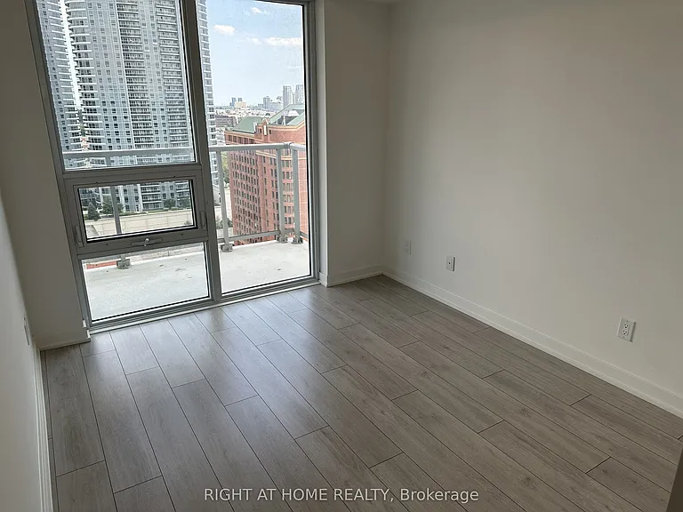 2033 Kennedy Rd #1808 — Photo 18