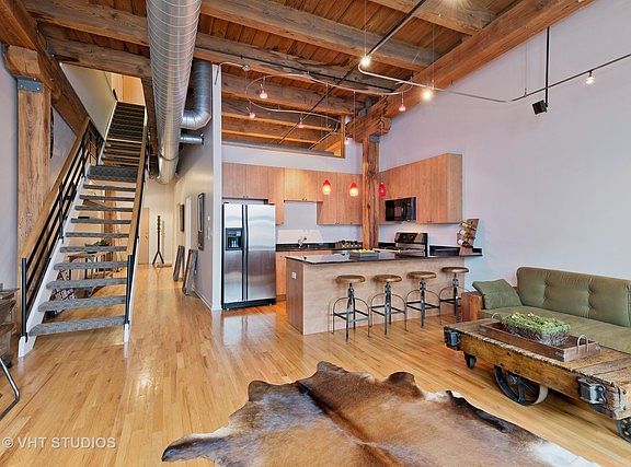4th image of 520 W Huron St APT 613