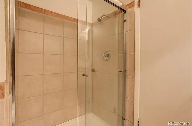 520 Gladiola St — Photo 10
