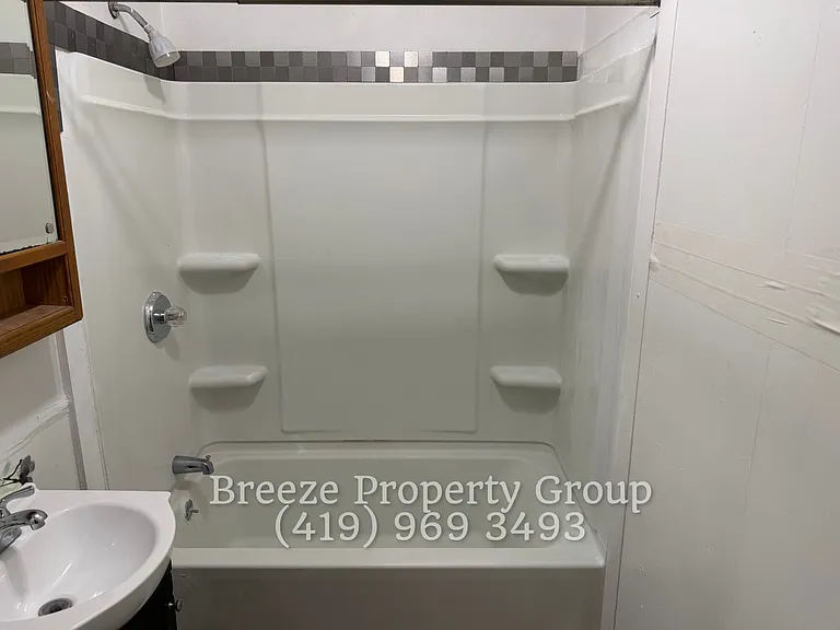 340 S Pierce St — Photo 9