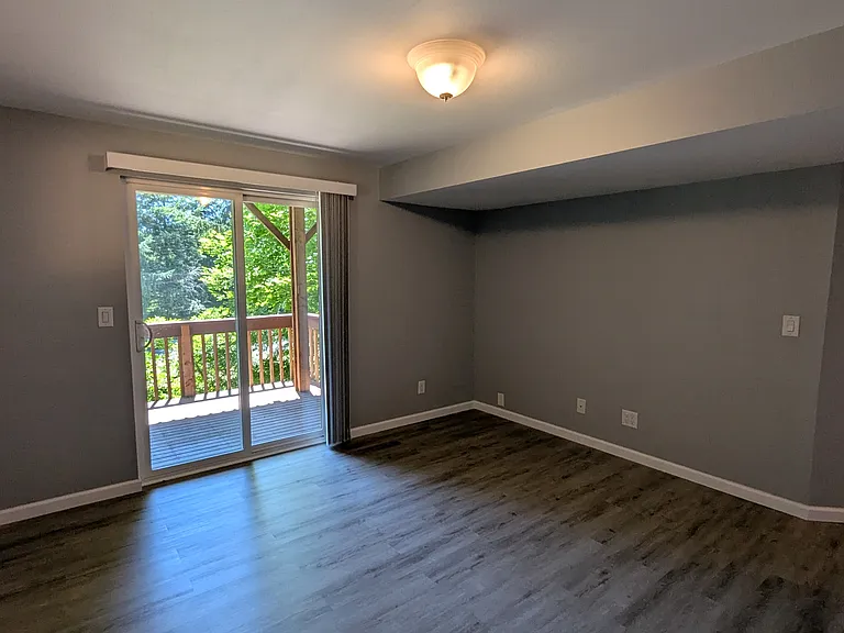 1107 NW Springer Way — Photo 25