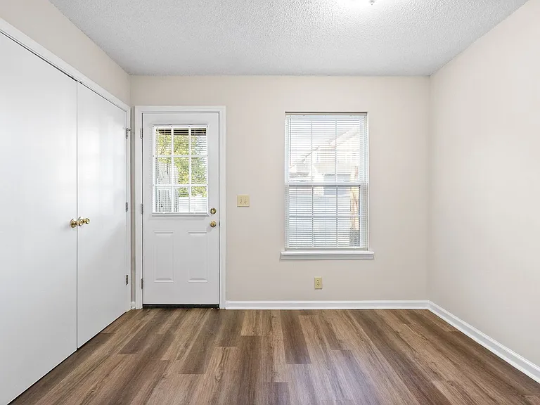 Raleigh Ct - 2303 — Photo 13
