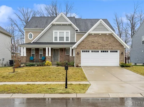 2106 Silver Linden Dr, Tipp City, OH 45371