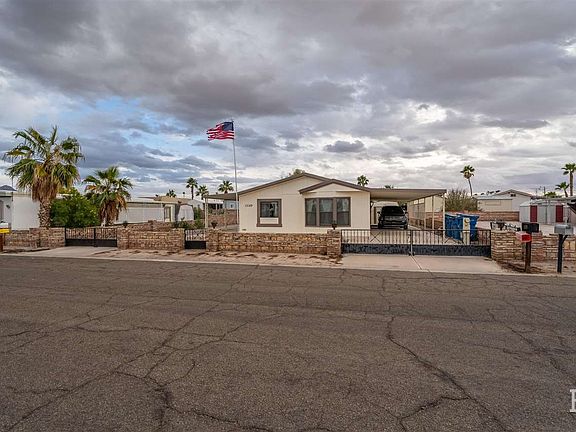 3rd image of 13149 E 49th St