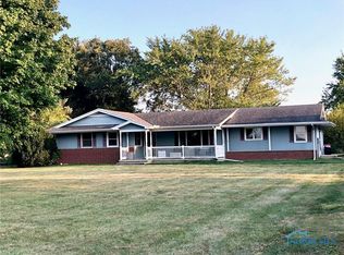 21490 W Holts East Rd, Genoa, OH 43430