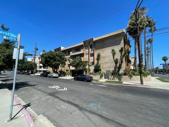 12120 Texas Ave APT 102, Los Angeles, CA 90025