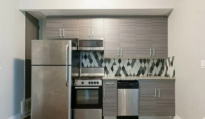 Rented by Brooklyn Group | media 7