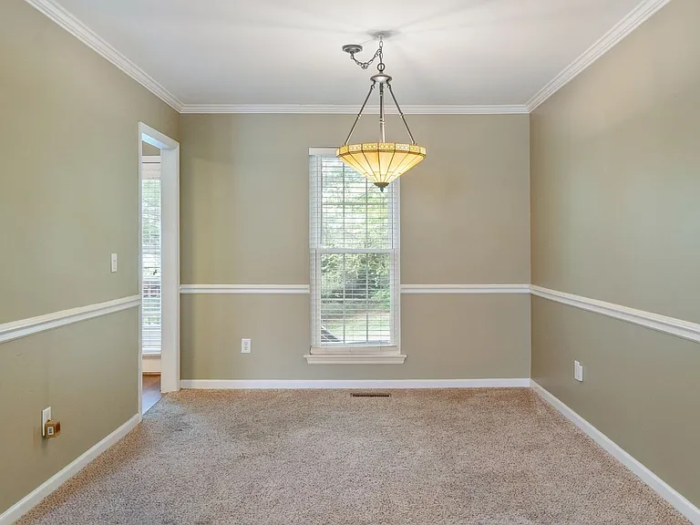7037 Mooreland Ct — Photo 10
