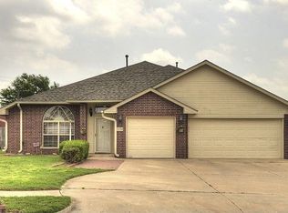 1124 Bald Eagle Ct, Norman, OK 73072