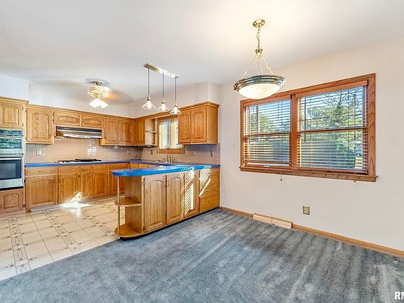 5th image of 2705 4th Street Ct