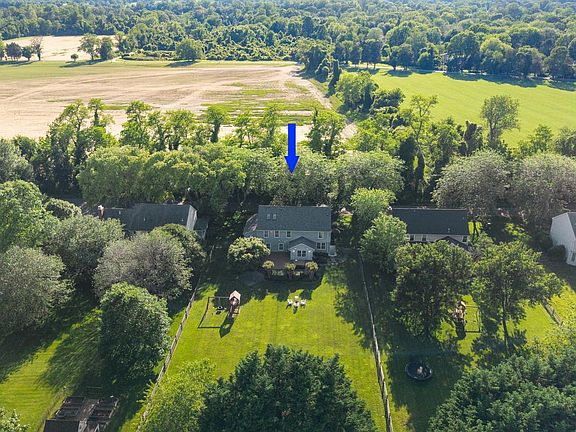 3rd image of 1469 Pleasant Lake Rd